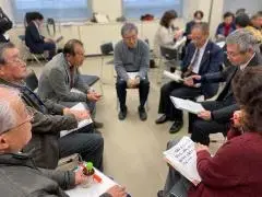 写真：情報交換1