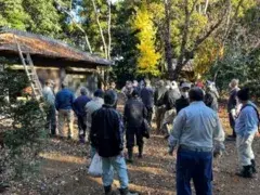 写真：浅間神社清掃前の打合せの様子