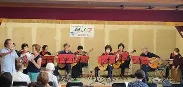 写真：MJ7愛宕公民館ライブの様子