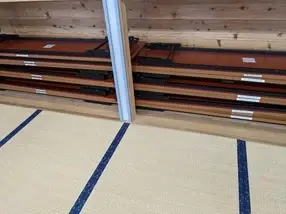 写真：城内公民館の購入後の机