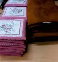 写真：上町公民館の購入前の座布団