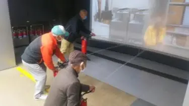 写真：消火訓練の様子