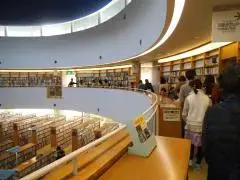 写真：見学会の様子