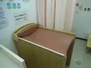 写真：おむつ交換台