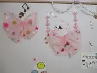 写真：3月の壁飾り2