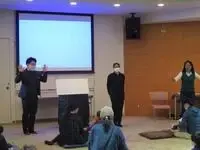 写真：先生の自己紹介の様子