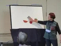 写真：荒木先生のパネルシアター実演