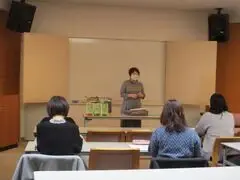 写真：ブックトーク講座