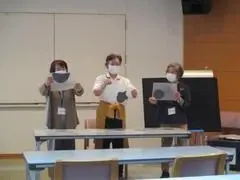 写真：おはなしの泉の実演