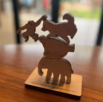 写真：国産材を使った木製おもちゃ