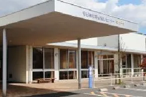 南守谷児童センター（ミ・ナーデ）出入口写真