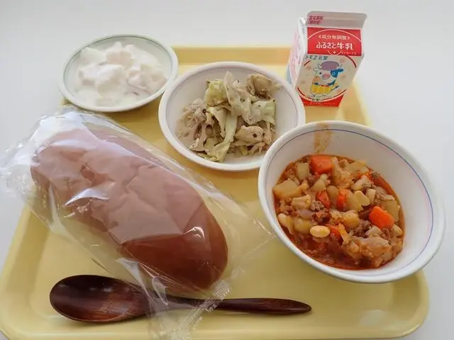 写真：10月17日（火曜）給食