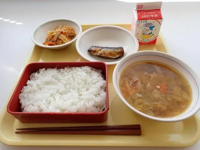 写真：11月9日（木曜）給食