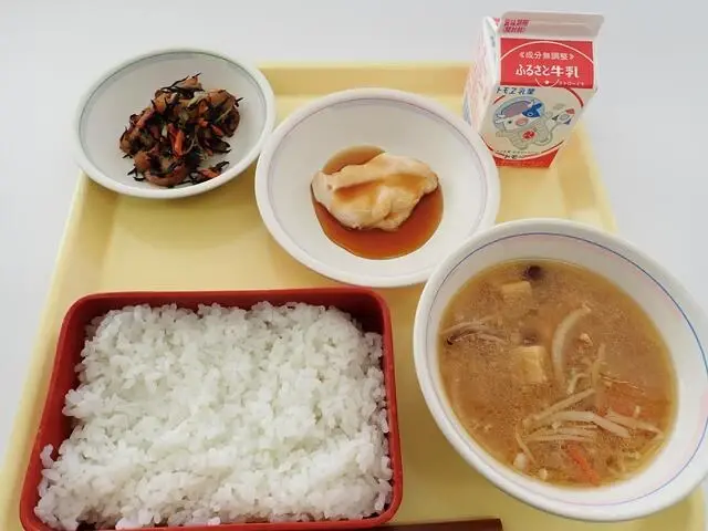 写真：11月13日（月曜）給食