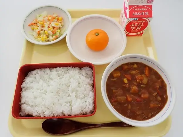 写真：12月13日（水曜）給食