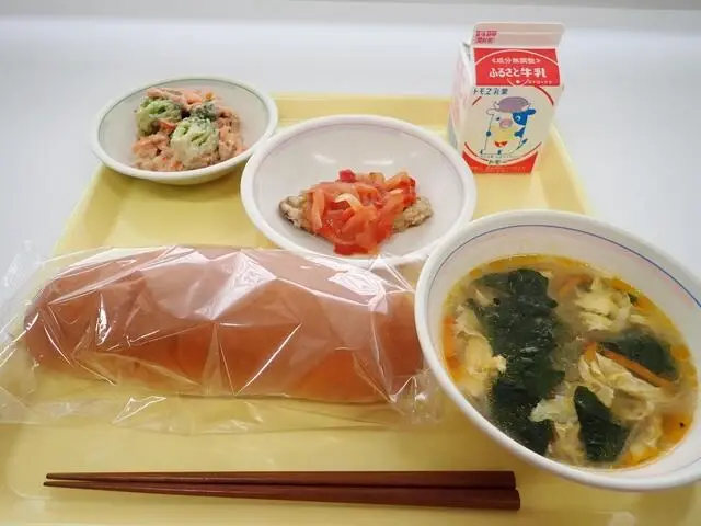 写真：12月5日（火曜）給食