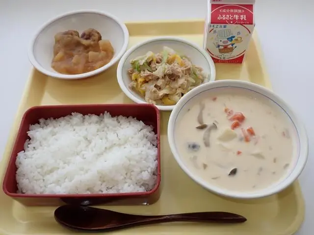 写真：10月3日（火曜）給食