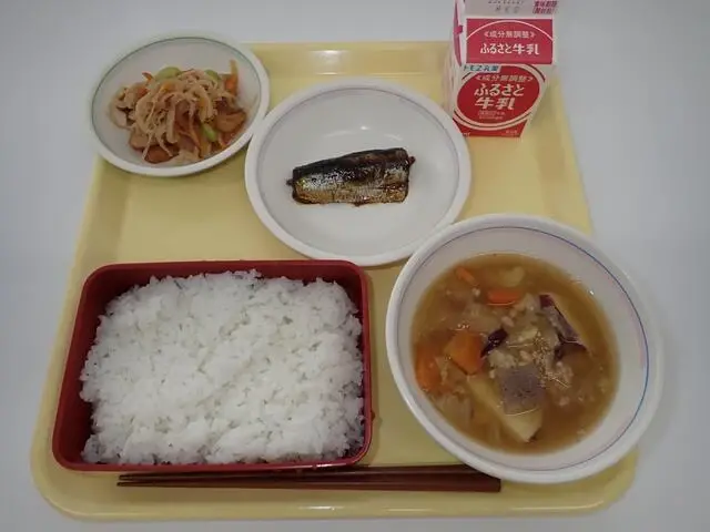 写真：11月15日（水曜）給食