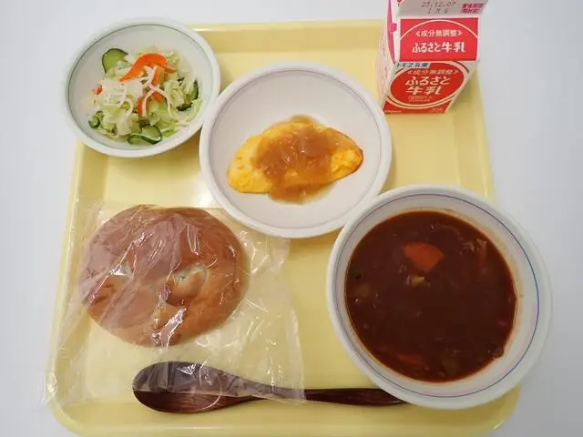 写真：11月27日（月曜）給食