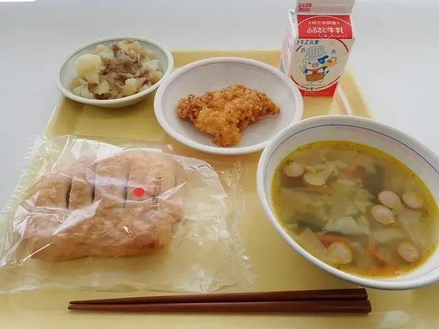 写真：11月2日（木曜）給食