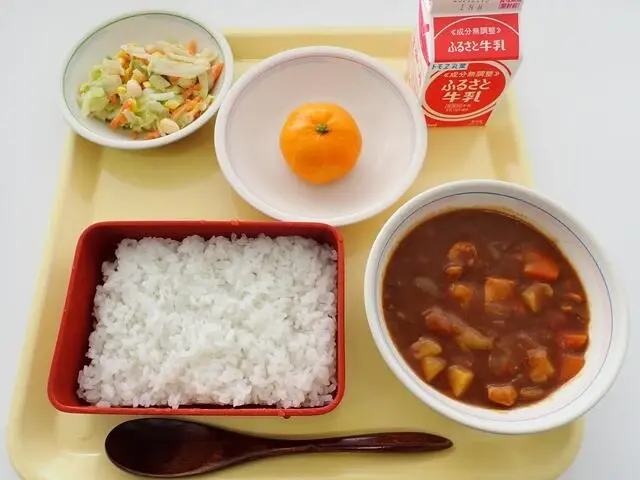 写真：12月1日（金曜）給食