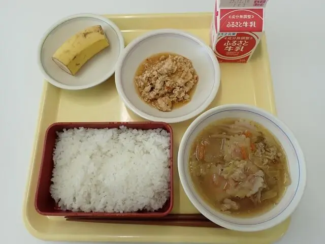 写真：12月6日（水曜）給食