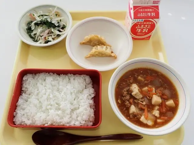 写真：12月18日（月曜）給食