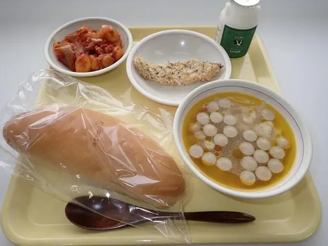 写真：10月4日（水曜）給食