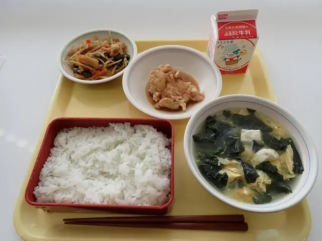 写真：10月19日（木曜）給食
