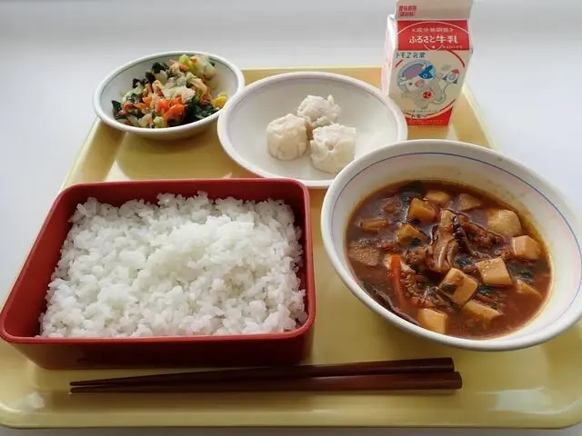 写真：10月31日（火曜）給食