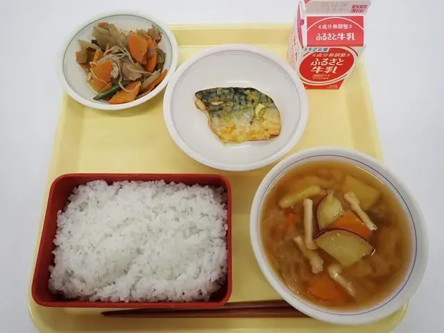 写真：11月24日（金曜）給食