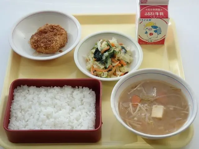 写真：12月4日（月曜）給食