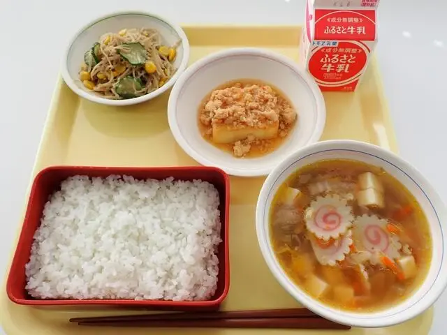 写真：12月18日（月曜）給食