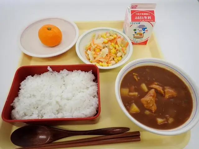 写真：12月12日（火曜）給食