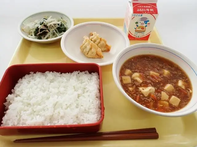写真：12月19日（火曜）給食