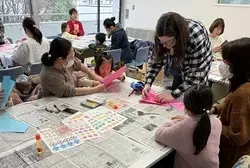 シュールテューテの工作の様子