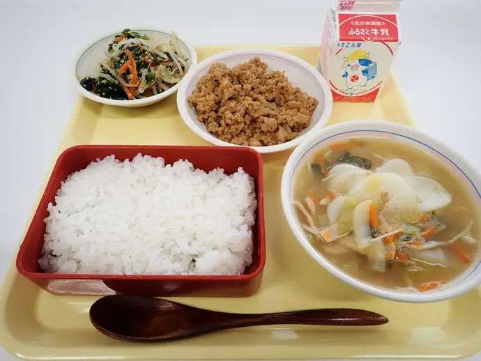 写真：2月22日（木曜）給食