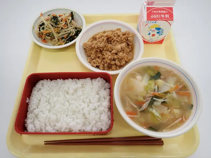 写真：2月19日（月曜）給食