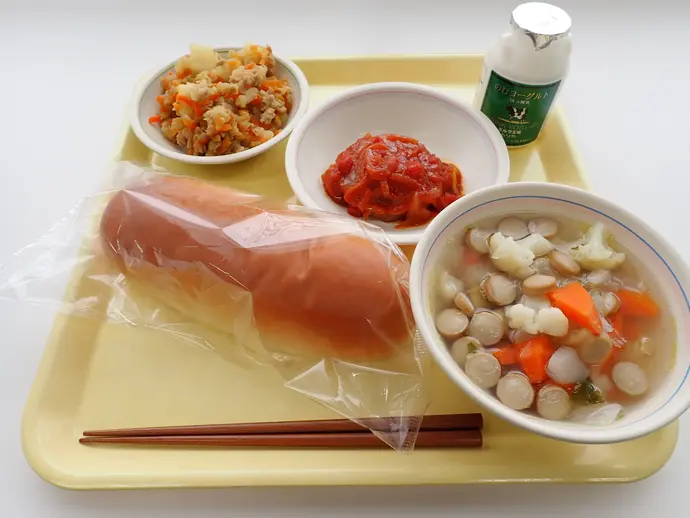 写真：3月5日（火曜）給食
