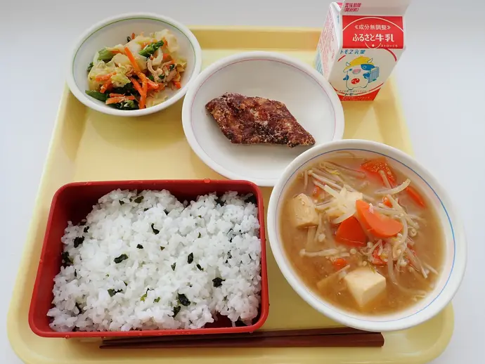 写真：3月4日（月曜）給食