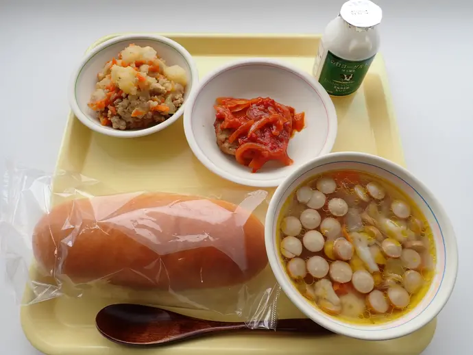写真：3月8日（金曜）給食