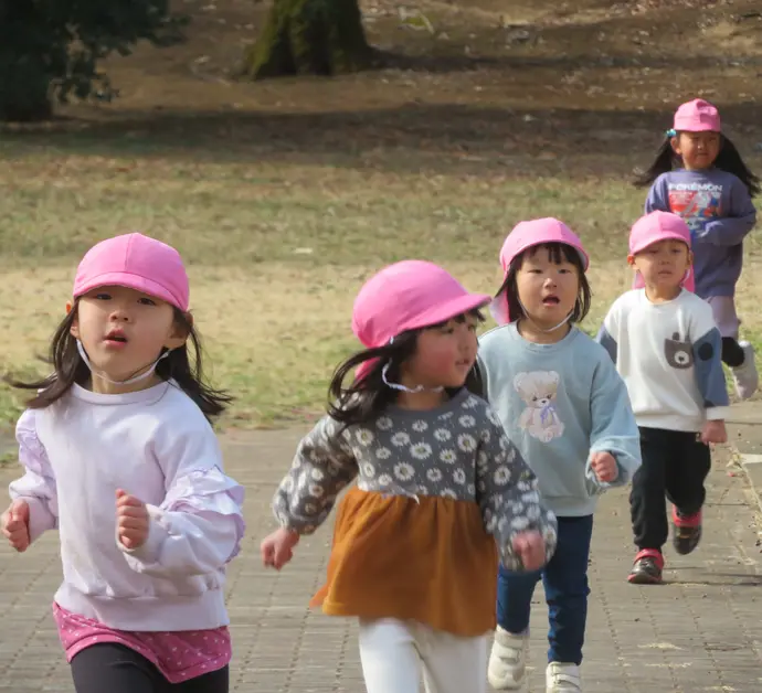 写真3歳児マラソン