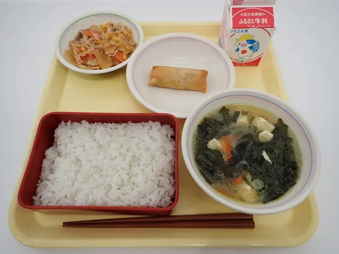 写真：4月8日（月曜）給食