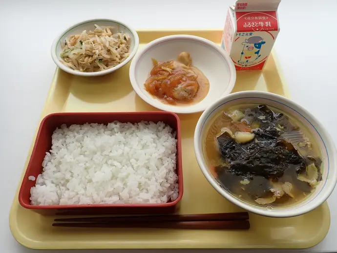 写真：4月18日（木曜）給食
