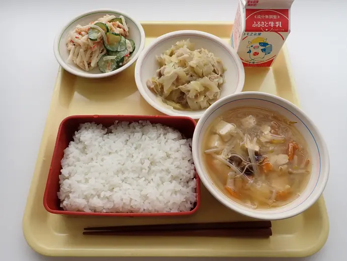 写真：4月22日（月曜）給食