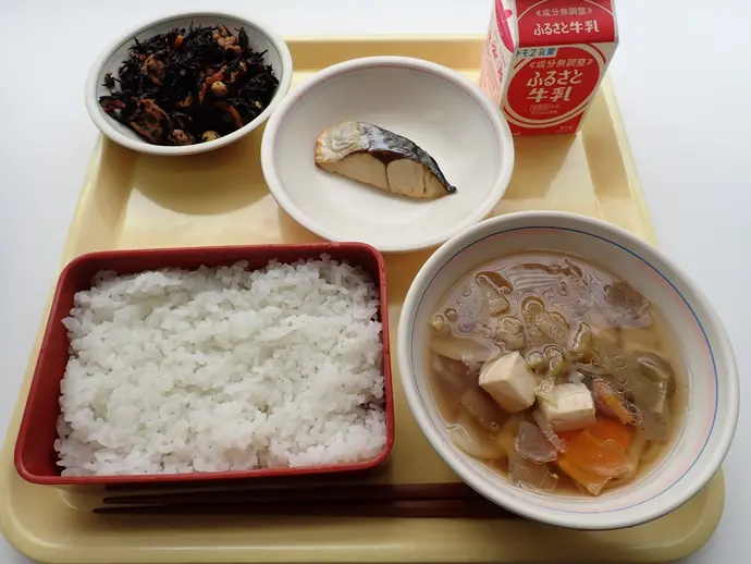 写真：4月23日（火曜）給食