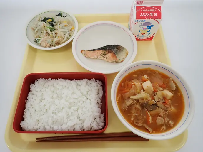写真：5月13日（月曜）給食