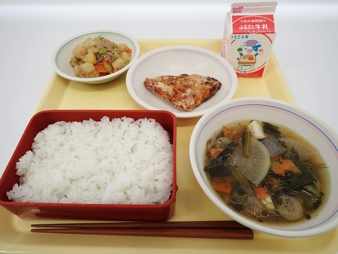 写真：5月7日（火曜）給食