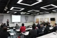 写真：市長の講評の様子