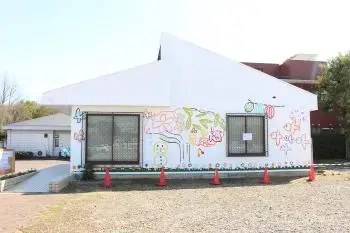 写真：リノベーション完了後ひろば2